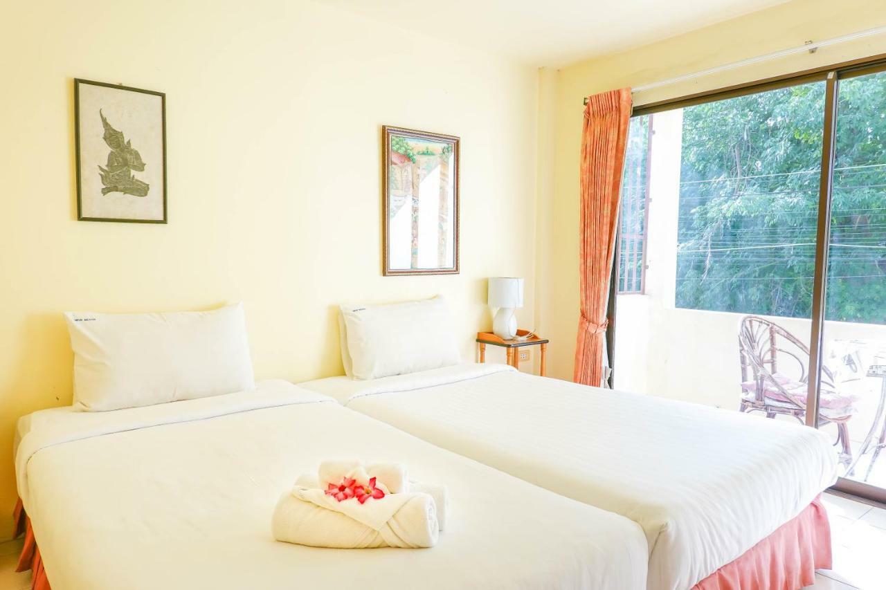 New Beach Guesthouse Hua Hin Bagian luar foto