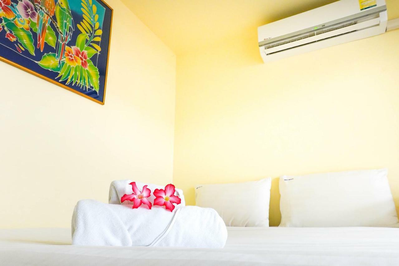 New Beach Guesthouse Hua Hin Bagian luar foto